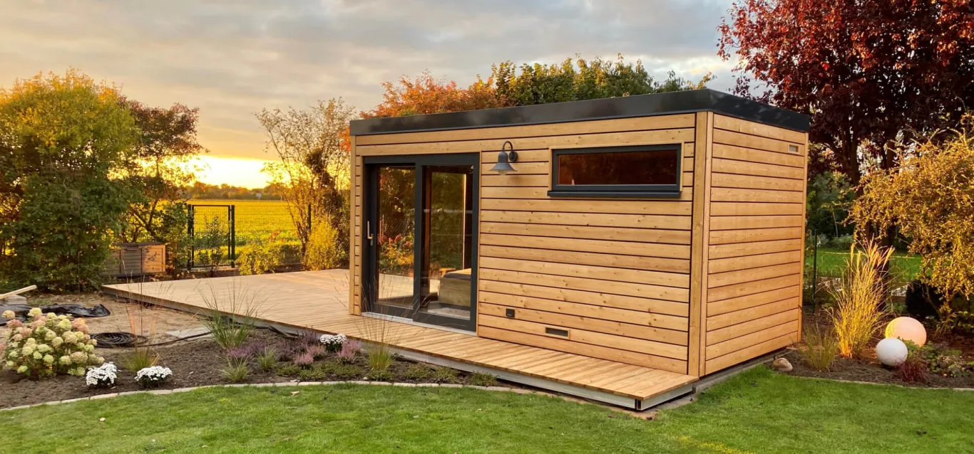 Wohlfühl Barfuß Terrassen für Sauna & Gartenhäuser bauen