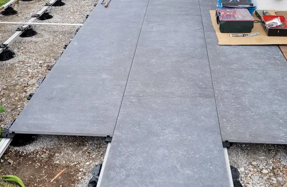 Terrasse Platten auf Aluminium Unterkonstruktion